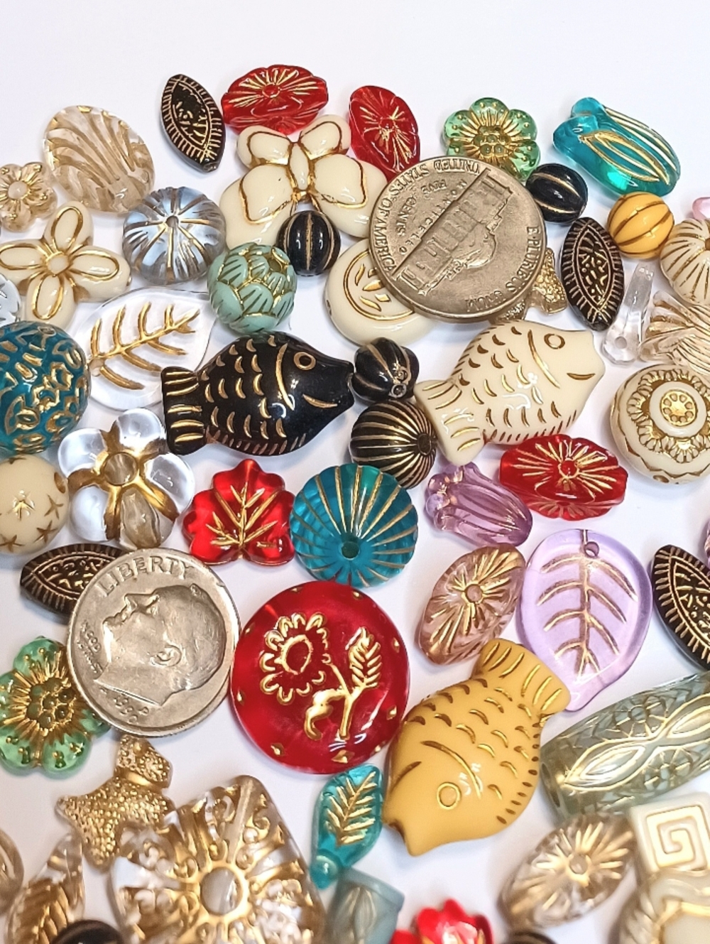 Vintage Acrylic Beads for Jewelry Making - Picture 4 of 4